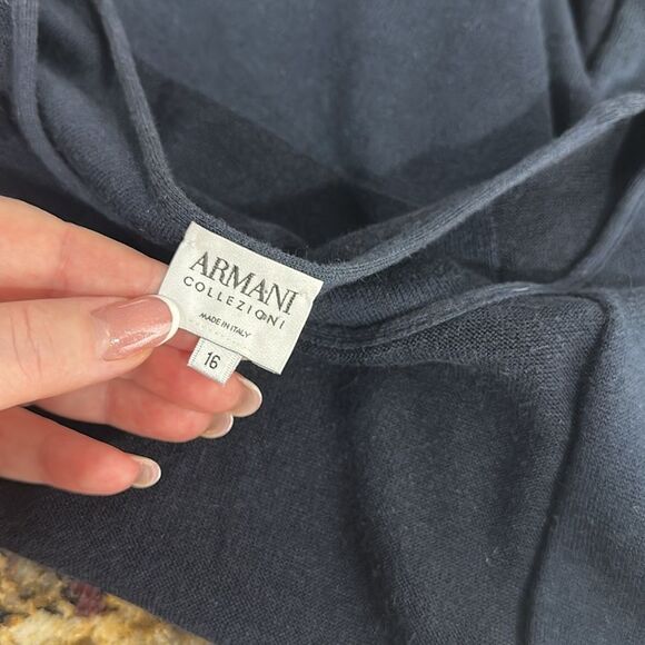 Armani Collezioni Dark Gray Mixed Media Cap Sleeve Tunic Top Size 16 - Picture 5 of 7